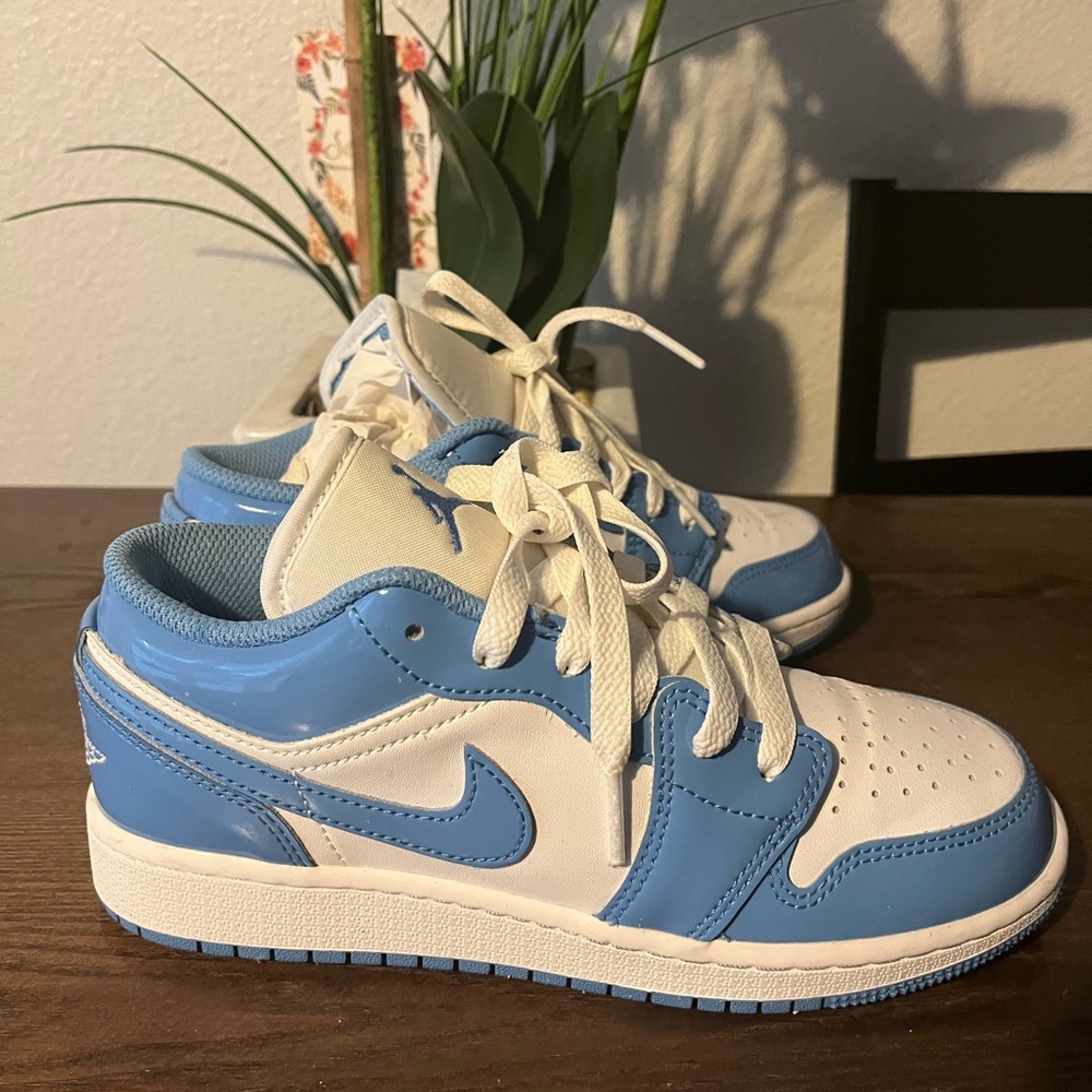 Air Jordan 1 Low SE(GS)  size 3.5